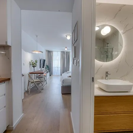 Nunas Luxury Port Residences *